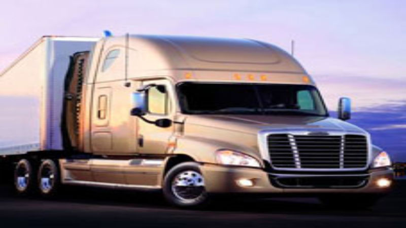 What to Look for When Purchasing Commercial Trucking Insurance