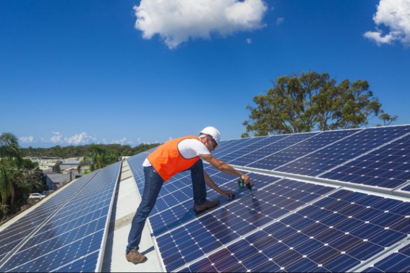 Top 3 Advantages of Using a Solar Panel Contractor in St. Johns County, FL