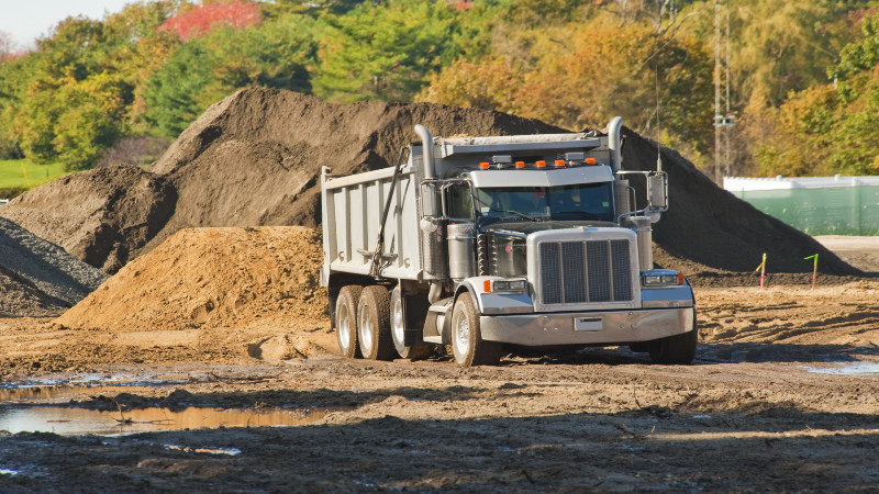 Why Recycling Yard Waste Is a Better Option Than Landfilling It in Naples