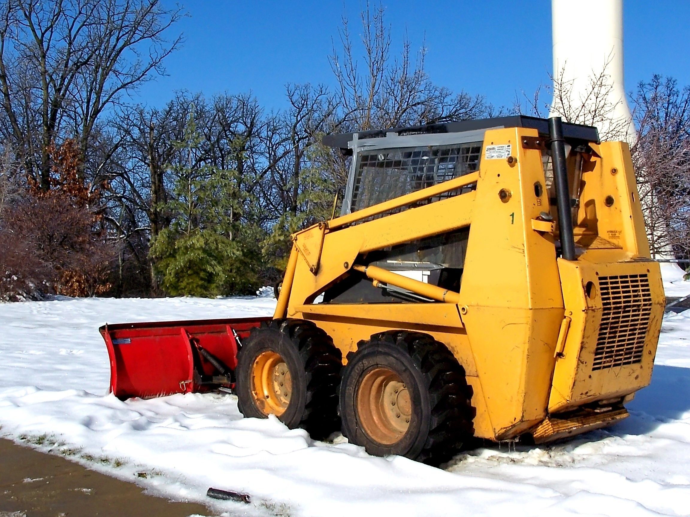 Key Considerations for Commercial Snow Removal to Ensure Business Continuity